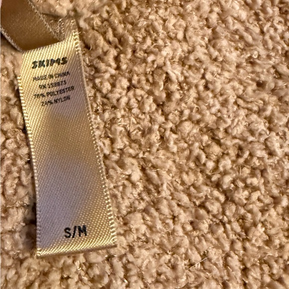 Skims Cozy Knit Wrap Sweater Top Camel Fuzzy Tie long sleeve Loungewear. S/M - Picture 7 of 9
